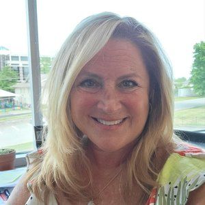 Meet your Posher, Cindy